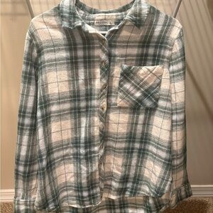 Arizona Jean Company Green and Cream Plaid Shirt